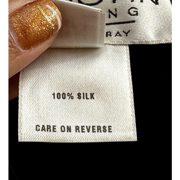 St. John Evening Black 100% Silk Midi Flowy Lined Skirt Side Zipper Size 12 - Picture 12 of 12